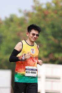 BIB: 1215, 40948
                            <button type="button" onclick="openModal(8995948)" class="btn btn-primary btn-sm float-right btn-popup" data-toggle="modal" data-target=".modal-high-quality">
                        <i class="fas fa-shopping-cart"></i> Add to Cart
                    </button>
                                            <button type="button" onclick="isThisMe(8995948, true)" class="btn btn-success btn-sm float-right btn-popup btn-isme hidden" data-toggle="tooltip" data-placement="bottom" title="นี่คือรูปของคุณใช่ไหม คลิกที่นี่เพื่อเอาเข้าอัลบั้ม">
                        <i class="fas fa-plus"></i> Add to album
                    </button>
                    <button type="button" onclick="isThisMe(8995948, false)" class="btn btn-warning btn-sm float-right btn-popup btn-isnotme hidden">
                        <i class="fas fa-ban"></i> Remove from album
                    </button>