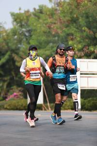 BIB: 40550
                            <button type="button" onclick="openModal(9040432)" class="btn btn-primary btn-sm float-right btn-popup" data-toggle="modal" data-target=".modal-high-quality">
                        <i class="fas fa-shopping-cart"></i> Add to Cart
                    </button>
                                            <button type="button" onclick="isThisMe(9040432, true)" class="btn btn-success btn-sm float-right btn-popup btn-isme hidden" data-toggle="tooltip" data-placement="bottom" title="นี่คือรูปของคุณใช่ไหม คลิกที่นี่เพื่อเอาเข้าอัลบั้ม">
                        <i class="fas fa-plus"></i> Add to album
                    </button>
                    <button type="button" onclick="isThisMe(9040432, false)" class="btn btn-warning btn-sm float-right btn-popup btn-isnotme hidden">
                        <i class="fas fa-ban"></i> Remove from album
                    </button>