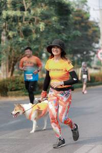 BIB: 
                            <button type="button" onclick="openModal(9500025)" class="btn btn-primary btn-sm float-right btn-popup" data-toggle="modal" data-target=".modal-high-quality">
                        <i class="fas fa-shopping-cart"></i> Add to Cart
                    </button>
                                            <button type="button" onclick="isThisMe(9500025, true)" class="btn btn-success btn-sm float-right btn-popup btn-isme hidden" data-toggle="tooltip" data-placement="bottom" title="นี่คือรูปของคุณใช่ไหม คลิกที่นี่เพื่อเอาเข้าอัลบั้ม">
                        <i class="fas fa-plus"></i> Add to album
                    </button>
                    <button type="button" onclick="isThisMe(9500025, false)" class="btn btn-warning btn-sm float-right btn-popup btn-isnotme hidden">
                        <i class="fas fa-ban"></i> Remove from album
                    </button>