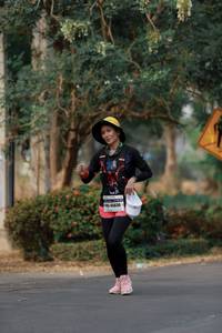 BIB: 45830
                            <button type="button" onclick="openModal(9499459)" class="btn btn-primary btn-sm float-right btn-popup" data-toggle="modal" data-target=".modal-high-quality">
                        <i class="fas fa-shopping-cart"></i> Add to Cart
                    </button>
                                            <button type="button" onclick="isThisMe(9499459, true)" class="btn btn-success btn-sm float-right btn-popup btn-isme hidden" data-toggle="tooltip" data-placement="bottom" title="นี่คือรูปของคุณใช่ไหม คลิกที่นี่เพื่อเอาเข้าอัลบั้ม">
                        <i class="fas fa-plus"></i> Add to album
                    </button>
                    <button type="button" onclick="isThisMe(9499459, false)" class="btn btn-warning btn-sm float-right btn-popup btn-isnotme hidden">
                        <i class="fas fa-ban"></i> Remove from album
                    </button>