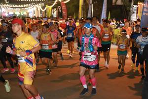 BIB: 0212, 5446
                            <button type="button" onclick="openModal(7955737)" class="btn btn-primary btn-sm float-right btn-popup" data-toggle="modal" data-target=".modal-high-quality">
                        <i class="fas fa-shopping-cart"></i> Add to Cart
                    </button>
                                            <button type="button" onclick="isThisMe(7955737, true)" class="btn btn-success btn-sm float-right btn-popup btn-isme hidden" data-toggle="tooltip" data-placement="bottom" title="นี่คือรูปของคุณใช่ไหม คลิกที่นี่เพื่อเอาเข้าอัลบั้ม">
                        <i class="fas fa-plus"></i> Add to album
                    </button>
                    <button type="button" onclick="isThisMe(7955737, false)" class="btn btn-warning btn-sm float-right btn-popup btn-isnotme hidden">
                        <i class="fas fa-ban"></i> Remove from album
                    </button>