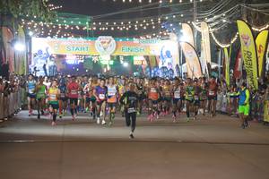 BIB: 4001, 000
                            <button type="button" onclick="openModal(7954133)" class="btn btn-primary btn-sm float-right btn-popup" data-toggle="modal" data-target=".modal-high-quality">
                        <i class="fas fa-shopping-cart"></i> Add to Cart
                    </button>
                                            <button type="button" onclick="isThisMe(7954133, true)" class="btn btn-success btn-sm float-right btn-popup btn-isme hidden" data-toggle="tooltip" data-placement="bottom" title="นี่คือรูปของคุณใช่ไหม คลิกที่นี่เพื่อเอาเข้าอัลบั้ม">
                        <i class="fas fa-plus"></i> Add to album
                    </button>
                    <button type="button" onclick="isThisMe(7954133, false)" class="btn btn-warning btn-sm float-right btn-popup btn-isnotme hidden">
                        <i class="fas fa-ban"></i> Remove from album
                    </button>