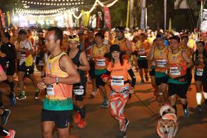 BIB: 48069, 40120
                            <button type="button" onclick="openModal(7954999)" class="btn btn-primary btn-sm float-right btn-popup" data-toggle="modal" data-target=".modal-high-quality">
                        <i class="fas fa-shopping-cart"></i> Add to Cart
                    </button>
                                            <button type="button" onclick="isThisMe(7954999, true)" class="btn btn-success btn-sm float-right btn-popup btn-isme hidden" data-toggle="tooltip" data-placement="bottom" title="นี่คือรูปของคุณใช่ไหม คลิกที่นี่เพื่อเอาเข้าอัลบั้ม">
                        <i class="fas fa-plus"></i> Add to album
                    </button>
                    <button type="button" onclick="isThisMe(7954999, false)" class="btn btn-warning btn-sm float-right btn-popup btn-isnotme hidden">
                        <i class="fas fa-ban"></i> Remove from album
                    </button>