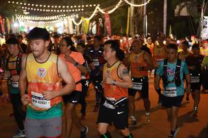 BIB: 46782, 42431
                            <button type="button" onclick="openModal(7954910)" class="btn btn-primary btn-sm float-right btn-popup" data-toggle="modal" data-target=".modal-high-quality">
                        <i class="fas fa-shopping-cart"></i> Add to Cart
                    </button>
                                            <button type="button" onclick="isThisMe(7954910, true)" class="btn btn-success btn-sm float-right btn-popup btn-isme hidden" data-toggle="tooltip" data-placement="bottom" title="นี่คือรูปของคุณใช่ไหม คลิกที่นี่เพื่อเอาเข้าอัลบั้ม">
                        <i class="fas fa-plus"></i> Add to album
                    </button>
                    <button type="button" onclick="isThisMe(7954910, false)" class="btn btn-warning btn-sm float-right btn-popup btn-isnotme hidden">
                        <i class="fas fa-ban"></i> Remove from album
                    </button>