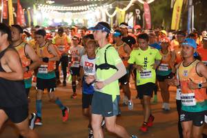 BIB: 100, 45518
                            <button type="button" onclick="openModal(7954450)" class="btn btn-primary btn-sm float-right btn-popup" data-toggle="modal" data-target=".modal-high-quality">
                        <i class="fas fa-shopping-cart"></i> Add to Cart
                    </button>
                                            <button type="button" onclick="isThisMe(7954450, true)" class="btn btn-success btn-sm float-right btn-popup btn-isme hidden" data-toggle="tooltip" data-placement="bottom" title="นี่คือรูปของคุณใช่ไหม คลิกที่นี่เพื่อเอาเข้าอัลบั้ม">
                        <i class="fas fa-plus"></i> Add to album
                    </button>
                    <button type="button" onclick="isThisMe(7954450, false)" class="btn btn-warning btn-sm float-right btn-popup btn-isnotme hidden">
                        <i class="fas fa-ban"></i> Remove from album
                    </button>