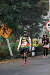 BIB: 485
                            <button type="button" onclick="openModal(9499455)" class="btn btn-primary btn-sm float-right btn-popup" data-toggle="modal" data-target=".modal-high-quality">
                        <i class="fas fa-shopping-cart"></i> Add to Cart
                    </button>
                                            <button type="button" onclick="isThisMe(9499455, true)" class="btn btn-success btn-sm float-right btn-popup btn-isme hidden" data-toggle="tooltip" data-placement="bottom" title="นี่คือรูปของคุณใช่ไหม คลิกที่นี่เพื่อเอาเข้าอัลบั้ม">
                        <i class="fas fa-plus"></i> Add to album
                    </button>
                    <button type="button" onclick="isThisMe(9499455, false)" class="btn btn-warning btn-sm float-right btn-popup btn-isnotme hidden">
                        <i class="fas fa-ban"></i> Remove from album
                    </button>