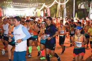 BIB: 40221, 763
                            <button type="button" onclick="openModal(7955095)" class="btn btn-primary btn-sm float-right btn-popup" data-toggle="modal" data-target=".modal-high-quality">
                        <i class="fas fa-shopping-cart"></i> Add to Cart
                    </button>
                                            <button type="button" onclick="isThisMe(7955095, true)" class="btn btn-success btn-sm float-right btn-popup btn-isme hidden" data-toggle="tooltip" data-placement="bottom" title="นี่คือรูปของคุณใช่ไหม คลิกที่นี่เพื่อเอาเข้าอัลบั้ม">
                        <i class="fas fa-plus"></i> Add to album
                    </button>
                    <button type="button" onclick="isThisMe(7955095, false)" class="btn btn-warning btn-sm float-right btn-popup btn-isnotme hidden">
                        <i class="fas fa-ban"></i> Remove from album
                    </button>