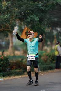 BIB: 40412
                            <button type="button" onclick="openModal(9499680)" class="btn btn-primary btn-sm float-right btn-popup" data-toggle="modal" data-target=".modal-high-quality">
                        <i class="fas fa-shopping-cart"></i> Add to Cart
                    </button>
                                            <button type="button" onclick="isThisMe(9499680, true)" class="btn btn-success btn-sm float-right btn-popup btn-isme hidden" data-toggle="tooltip" data-placement="bottom" title="นี่คือรูปของคุณใช่ไหม คลิกที่นี่เพื่อเอาเข้าอัลบั้ม">
                        <i class="fas fa-plus"></i> Add to album
                    </button>
                    <button type="button" onclick="isThisMe(9499680, false)" class="btn btn-warning btn-sm float-right btn-popup btn-isnotme hidden">
                        <i class="fas fa-ban"></i> Remove from album
                    </button>