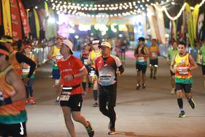 BIB: 4229
                            <button type="button" onclick="openModal(7956667)" class="btn btn-primary btn-sm float-right btn-popup" data-toggle="modal" data-target=".modal-high-quality">
                        <i class="fas fa-shopping-cart"></i> Add to Cart
                    </button>
                                            <button type="button" onclick="isThisMe(7956667, true)" class="btn btn-success btn-sm float-right btn-popup btn-isme hidden" data-toggle="tooltip" data-placement="bottom" title="นี่คือรูปของคุณใช่ไหม คลิกที่นี่เพื่อเอาเข้าอัลบั้ม">
                        <i class="fas fa-plus"></i> Add to album
                    </button>
                    <button type="button" onclick="isThisMe(7956667, false)" class="btn btn-warning btn-sm float-right btn-popup btn-isnotme hidden">
                        <i class="fas fa-ban"></i> Remove from album
                    </button>