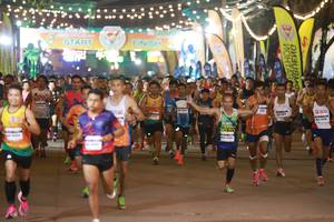 BIB: 2070
                            <button type="button" onclick="openModal(7954181)" class="btn btn-primary btn-sm float-right btn-popup" data-toggle="modal" data-target=".modal-high-quality">
                        <i class="fas fa-shopping-cart"></i> Add to Cart
                    </button>
                                            <button type="button" onclick="isThisMe(7954181, true)" class="btn btn-success btn-sm float-right btn-popup btn-isme hidden" data-toggle="tooltip" data-placement="bottom" title="นี่คือรูปของคุณใช่ไหม คลิกที่นี่เพื่อเอาเข้าอัลบั้ม">
                        <i class="fas fa-plus"></i> Add to album
                    </button>
                    <button type="button" onclick="isThisMe(7954181, false)" class="btn btn-warning btn-sm float-right btn-popup btn-isnotme hidden">
                        <i class="fas fa-ban"></i> Remove from album
                    </button>