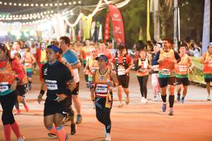 BIB: 4702, 40248, 47722
                            <button type="button" onclick="openModal(7956552)" class="btn btn-primary btn-sm float-right btn-popup" data-toggle="modal" data-target=".modal-high-quality">
                        <i class="fas fa-shopping-cart"></i> Add to Cart
                    </button>
                                            <button type="button" onclick="isThisMe(7956552, true)" class="btn btn-success btn-sm float-right btn-popup btn-isme hidden" data-toggle="tooltip" data-placement="bottom" title="นี่คือรูปของคุณใช่ไหม คลิกที่นี่เพื่อเอาเข้าอัลบั้ม">
                        <i class="fas fa-plus"></i> Add to album
                    </button>
                    <button type="button" onclick="isThisMe(7956552, false)" class="btn btn-warning btn-sm float-right btn-popup btn-isnotme hidden">
                        <i class="fas fa-ban"></i> Remove from album
                    </button>