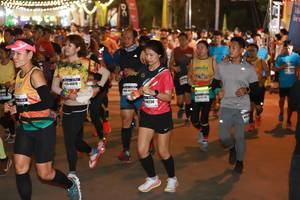 BIB: 40070, 46200, 348230, 
                            <button type="button" onclick="openModal(7955726)" class="btn btn-primary btn-sm float-right btn-popup" data-toggle="modal" data-target=".modal-high-quality">
                        <i class="fas fa-shopping-cart"></i> Add to Cart
                    </button>
                                            <button type="button" onclick="isThisMe(7955726, true)" class="btn btn-success btn-sm float-right btn-popup btn-isme hidden" data-toggle="tooltip" data-placement="bottom" title="นี่คือรูปของคุณใช่ไหม คลิกที่นี่เพื่อเอาเข้าอัลบั้ม">
                        <i class="fas fa-plus"></i> Add to album
                    </button>
                    <button type="button" onclick="isThisMe(7955726, false)" class="btn btn-warning btn-sm float-right btn-popup btn-isnotme hidden">
                        <i class="fas fa-ban"></i> Remove from album
                    </button>