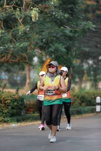 BIB: 46198
                            <button type="button" onclick="openModal(9499783)" class="btn btn-primary btn-sm float-right btn-popup" data-toggle="modal" data-target=".modal-high-quality">
                        <i class="fas fa-shopping-cart"></i> Add to Cart
                    </button>
                                            <button type="button" onclick="isThisMe(9499783, true)" class="btn btn-success btn-sm float-right btn-popup btn-isme hidden" data-toggle="tooltip" data-placement="bottom" title="นี่คือรูปของคุณใช่ไหม คลิกที่นี่เพื่อเอาเข้าอัลบั้ม">
                        <i class="fas fa-plus"></i> Add to album
                    </button>
                    <button type="button" onclick="isThisMe(9499783, false)" class="btn btn-warning btn-sm float-right btn-popup btn-isnotme hidden">
                        <i class="fas fa-ban"></i> Remove from album
                    </button>