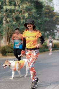 BIB: 
                            <button type="button" onclick="openModal(9500027)" class="btn btn-primary btn-sm float-right btn-popup" data-toggle="modal" data-target=".modal-high-quality">
                        <i class="fas fa-shopping-cart"></i> Add to Cart
                    </button>
                                            <button type="button" onclick="isThisMe(9500027, true)" class="btn btn-success btn-sm float-right btn-popup btn-isme hidden" data-toggle="tooltip" data-placement="bottom" title="นี่คือรูปของคุณใช่ไหม คลิกที่นี่เพื่อเอาเข้าอัลบั้ม">
                        <i class="fas fa-plus"></i> Add to album
                    </button>
                    <button type="button" onclick="isThisMe(9500027, false)" class="btn btn-warning btn-sm float-right btn-popup btn-isnotme hidden">
                        <i class="fas fa-ban"></i> Remove from album
                    </button>