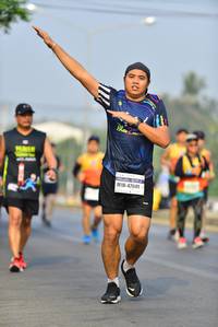 BIB: 47941
                            <button type="button" onclick="openModal(7969440)" class="btn btn-primary btn-sm float-right btn-popup" data-toggle="modal" data-target=".modal-high-quality">
                        <i class="fas fa-shopping-cart"></i> Add to Cart
                    </button>
                                            <button type="button" onclick="isThisMe(7969440, true)" class="btn btn-success btn-sm float-right btn-popup btn-isme hidden" data-toggle="tooltip" data-placement="bottom" title="นี่คือรูปของคุณใช่ไหม คลิกที่นี่เพื่อเอาเข้าอัลบั้ม">
                        <i class="fas fa-plus"></i> Add to album
                    </button>
                    <button type="button" onclick="isThisMe(7969440, false)" class="btn btn-warning btn-sm float-right btn-popup btn-isnotme hidden">
                        <i class="fas fa-ban"></i> Remove from album
                    </button>