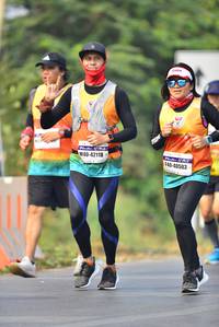 BIB: 42118, 40503
                            <button type="button" onclick="openModal(8058060)" class="btn btn-primary btn-sm float-right btn-popup" data-toggle="modal" data-target=".modal-high-quality">
                        <i class="fas fa-shopping-cart"></i> Add to Cart
                    </button>
                                            <button type="button" onclick="isThisMe(8058060, true)" class="btn btn-success btn-sm float-right btn-popup btn-isme hidden" data-toggle="tooltip" data-placement="bottom" title="นี่คือรูปของคุณใช่ไหม คลิกที่นี่เพื่อเอาเข้าอัลบั้ม">
                        <i class="fas fa-plus"></i> Add to album
                    </button>
                    <button type="button" onclick="isThisMe(8058060, false)" class="btn btn-warning btn-sm float-right btn-popup btn-isnotme hidden">
                        <i class="fas fa-ban"></i> Remove from album
                    </button>