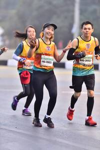 BIB: 20153, 20022, 
                            <button type="button" onclick="openModal(7435223)" class="btn btn-primary btn-sm float-right btn-popup" data-toggle="modal" data-target=".modal-high-quality">
                        <i class="fas fa-shopping-cart"></i> Add to Cart
                    </button>
                                            <button type="button" onclick="isThisMe(7435223, true)" class="btn btn-success btn-sm float-right btn-popup btn-isme hidden" data-toggle="tooltip" data-placement="bottom" title="นี่คือรูปของคุณใช่ไหม คลิกที่นี่เพื่อเอาเข้าอัลบั้ม">
                        <i class="fas fa-plus"></i> Add to album
                    </button>
                    <button type="button" onclick="isThisMe(7435223, false)" class="btn btn-warning btn-sm float-right btn-popup btn-isnotme hidden">
                        <i class="fas fa-ban"></i> Remove from album
                    </button>
