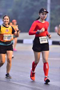 BIB: 20122, 2129
                            <button type="button" onclick="openModal(7440621)" class="btn btn-primary btn-sm float-right btn-popup" data-toggle="modal" data-target=".modal-high-quality">
                        <i class="fas fa-shopping-cart"></i> Add to Cart
                    </button>
                                            <button type="button" onclick="isThisMe(7440621, true)" class="btn btn-success btn-sm float-right btn-popup btn-isme hidden" data-toggle="tooltip" data-placement="bottom" title="นี่คือรูปของคุณใช่ไหม คลิกที่นี่เพื่อเอาเข้าอัลบั้ม">
                        <i class="fas fa-plus"></i> Add to album
                    </button>
                    <button type="button" onclick="isThisMe(7440621, false)" class="btn btn-warning btn-sm float-right btn-popup btn-isnotme hidden">
                        <i class="fas fa-ban"></i> Remove from album
                    </button>