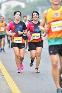 BIB: 6600, 11141, 10751
                            <button type="button" onclick="openModal(7488890)" class="btn btn-primary btn-sm float-right btn-popup" data-toggle="modal" data-target=".modal-high-quality">
                        <i class="fas fa-shopping-cart"></i> Add to Cart
                    </button>
                                            <button type="button" onclick="isThisMe(7488890, true)" class="btn btn-success btn-sm float-right btn-popup btn-isme hidden" data-toggle="tooltip" data-placement="bottom" title="นี่คือรูปของคุณใช่ไหม คลิกที่นี่เพื่อเอาเข้าอัลบั้ม">
                        <i class="fas fa-plus"></i> Add to album
                    </button>
                    <button type="button" onclick="isThisMe(7488890, false)" class="btn btn-warning btn-sm float-right btn-popup btn-isnotme hidden">
                        <i class="fas fa-ban"></i> Remove from album
                    </button>