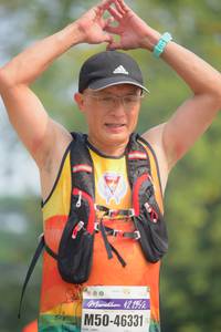 BIB: 42195, 46331
                            <button type="button" onclick="openModal(10013483)" class="btn btn-primary btn-sm float-right btn-popup" data-toggle="modal" data-target=".modal-high-quality">
                        <i class="fas fa-shopping-cart"></i> Add to Cart
                    </button>
                                            <button type="button" onclick="isThisMe(10013483, true)" class="btn btn-success btn-sm float-right btn-popup btn-isme hidden" data-toggle="tooltip" data-placement="bottom" title="นี่คือรูปของคุณใช่ไหม คลิกที่นี่เพื่อเอาเข้าอัลบั้ม">
                        <i class="fas fa-plus"></i> Add to album
                    </button>
                    <button type="button" onclick="isThisMe(10013483, false)" class="btn btn-warning btn-sm float-right btn-popup btn-isnotme hidden">
                        <i class="fas fa-ban"></i> Remove from album
                    </button>