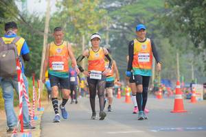 BIB: 
                            <button type="button" onclick="openModal(10014592)" class="btn btn-primary btn-sm float-right btn-popup" data-toggle="modal" data-target=".modal-high-quality">
                        <i class="fas fa-shopping-cart"></i> Add to Cart
                    </button>
                                            <button type="button" onclick="isThisMe(10014592, true)" class="btn btn-success btn-sm float-right btn-popup btn-isme hidden" data-toggle="tooltip" data-placement="bottom" title="นี่คือรูปของคุณใช่ไหม คลิกที่นี่เพื่อเอาเข้าอัลบั้ม">
                        <i class="fas fa-plus"></i> Add to album
                    </button>
                    <button type="button" onclick="isThisMe(10014592, false)" class="btn btn-warning btn-sm float-right btn-popup btn-isnotme hidden">
                        <i class="fas fa-ban"></i> Remove from album
                    </button>