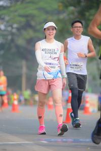 BIB: 5003
                            <button type="button" onclick="openModal(9937854)" class="btn btn-primary btn-sm float-right btn-popup" data-toggle="modal" data-target=".modal-high-quality">
                        <i class="fas fa-shopping-cart"></i> Add to Cart
                    </button>
                                            <button type="button" onclick="isThisMe(9937854, true)" class="btn btn-success btn-sm float-right btn-popup btn-isme hidden" data-toggle="tooltip" data-placement="bottom" title="นี่คือรูปของคุณใช่ไหม คลิกที่นี่เพื่อเอาเข้าอัลบั้ม">
                        <i class="fas fa-plus"></i> Add to album
                    </button>
                    <button type="button" onclick="isThisMe(9937854, false)" class="btn btn-warning btn-sm float-right btn-popup btn-isnotme hidden">
                        <i class="fas fa-ban"></i> Remove from album
                    </button>