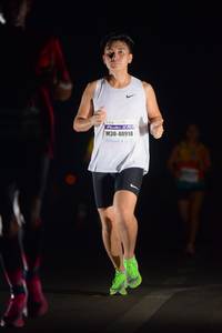 BIB: 40918
                            <button type="button" onclick="openModal(10267151)" class="btn btn-primary btn-sm float-right btn-popup" data-toggle="modal" data-target=".modal-high-quality">
                        <i class="fas fa-shopping-cart"></i> Add to Cart
                    </button>
                                            <button type="button" onclick="isThisMe(10267151, true)" class="btn btn-success btn-sm float-right btn-popup btn-isme hidden" data-toggle="tooltip" data-placement="bottom" title="นี่คือรูปของคุณใช่ไหม คลิกที่นี่เพื่อเอาเข้าอัลบั้ม">
                        <i class="fas fa-plus"></i> Add to album
                    </button>
                    <button type="button" onclick="isThisMe(10267151, false)" class="btn btn-warning btn-sm float-right btn-popup btn-isnotme hidden">
                        <i class="fas fa-ban"></i> Remove from album
                    </button>