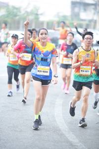 BIB: 1071, 16044
                            <button type="button" onclick="openModal(8449781)" class="btn btn-primary btn-sm float-right btn-popup" data-toggle="modal" data-target=".modal-high-quality">
                        <i class="fas fa-shopping-cart"></i> Add to Cart
                    </button>
                                            <button type="button" onclick="isThisMe(8449781, true)" class="btn btn-success btn-sm float-right btn-popup btn-isme hidden" data-toggle="tooltip" data-placement="bottom" title="นี่คือรูปของคุณใช่ไหม คลิกที่นี่เพื่อเอาเข้าอัลบั้ม">
                        <i class="fas fa-plus"></i> Add to album
                    </button>
                    <button type="button" onclick="isThisMe(8449781, false)" class="btn btn-warning btn-sm float-right btn-popup btn-isnotme hidden">
                        <i class="fas fa-ban"></i> Remove from album
                    </button>