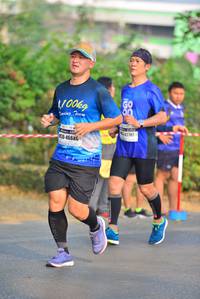 BIB: 100, 4668
                            <button type="button" onclick="openModal(9235988)" class="btn btn-primary btn-sm float-right btn-popup" data-toggle="modal" data-target=".modal-high-quality">
                        <i class="fas fa-shopping-cart"></i> Add to Cart
                    </button>
                                            <button type="button" onclick="isThisMe(9235988, true)" class="btn btn-success btn-sm float-right btn-popup btn-isme hidden" data-toggle="tooltip" data-placement="bottom" title="นี่คือรูปของคุณใช่ไหม คลิกที่นี่เพื่อเอาเข้าอัลบั้ม">
                        <i class="fas fa-plus"></i> Add to album
                    </button>
                    <button type="button" onclick="isThisMe(9235988, false)" class="btn btn-warning btn-sm float-right btn-popup btn-isnotme hidden">
                        <i class="fas fa-ban"></i> Remove from album
                    </button>