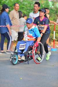 BIB: 40318, 472
                            <button type="button" onclick="openModal(9244130)" class="btn btn-primary btn-sm float-right btn-popup" data-toggle="modal" data-target=".modal-high-quality">
                        <i class="fas fa-shopping-cart"></i> Add to Cart
                    </button>
                                            <button type="button" onclick="isThisMe(9244130, true)" class="btn btn-success btn-sm float-right btn-popup btn-isme hidden" data-toggle="tooltip" data-placement="bottom" title="นี่คือรูปของคุณใช่ไหม คลิกที่นี่เพื่อเอาเข้าอัลบั้ม">
                        <i class="fas fa-plus"></i> Add to album
                    </button>
                    <button type="button" onclick="isThisMe(9244130, false)" class="btn btn-warning btn-sm float-right btn-popup btn-isnotme hidden">
                        <i class="fas fa-ban"></i> Remove from album
                    </button>