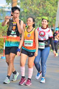 BIB: 25481, 27537
                            <button type="button" onclick="openModal(9915315)" class="btn btn-primary btn-sm float-right btn-popup" data-toggle="modal" data-target=".modal-high-quality">
                        <i class="fas fa-shopping-cart"></i> Add to Cart
                    </button>
                                            <button type="button" onclick="isThisMe(9915315, true)" class="btn btn-success btn-sm float-right btn-popup btn-isme hidden" data-toggle="tooltip" data-placement="bottom" title="นี่คือรูปของคุณใช่ไหม คลิกที่นี่เพื่อเอาเข้าอัลบั้ม">
                        <i class="fas fa-plus"></i> Add to album
                    </button>
                    <button type="button" onclick="isThisMe(9915315, false)" class="btn btn-warning btn-sm float-right btn-popup btn-isnotme hidden">
                        <i class="fas fa-ban"></i> Remove from album
                    </button>