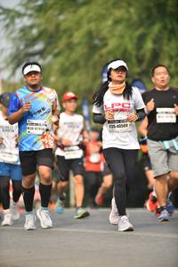 BIB: 429, 40509
                            <button type="button" onclick="openModal(9023890)" class="btn btn-primary btn-sm float-right btn-popup" data-toggle="modal" data-target=".modal-high-quality">
                        <i class="fas fa-shopping-cart"></i> Add to Cart
                    </button>
                                            <button type="button" onclick="isThisMe(9023890, true)" class="btn btn-success btn-sm float-right btn-popup btn-isme hidden" data-toggle="tooltip" data-placement="bottom" title="นี่คือรูปของคุณใช่ไหม คลิกที่นี่เพื่อเอาเข้าอัลบั้ม">
                        <i class="fas fa-plus"></i> Add to album
                    </button>
                    <button type="button" onclick="isThisMe(9023890, false)" class="btn btn-warning btn-sm float-right btn-popup btn-isnotme hidden">
                        <i class="fas fa-ban"></i> Remove from album
                    </button>