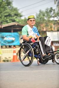 BIB: 47376
                            <button type="button" onclick="openModal(9016450)" class="btn btn-primary btn-sm float-right btn-popup" data-toggle="modal" data-target=".modal-high-quality">
                        <i class="fas fa-shopping-cart"></i> Add to Cart
                    </button>
                                            <button type="button" onclick="isThisMe(9016450, true)" class="btn btn-success btn-sm float-right btn-popup btn-isme hidden" data-toggle="tooltip" data-placement="bottom" title="นี่คือรูปของคุณใช่ไหม คลิกที่นี่เพื่อเอาเข้าอัลบั้ม">
                        <i class="fas fa-plus"></i> Add to album
                    </button>
                    <button type="button" onclick="isThisMe(9016450, false)" class="btn btn-warning btn-sm float-right btn-popup btn-isnotme hidden">
                        <i class="fas fa-ban"></i> Remove from album
                    </button>