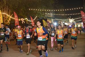 BIB: 
                            <button type="button" onclick="openModal(7563876)" class="btn btn-primary btn-sm float-right btn-popup" data-toggle="modal" data-target=".modal-high-quality">
                        <i class="fas fa-shopping-cart"></i> Add to Cart
                    </button>
                                            <button type="button" onclick="isThisMe(7563876, true)" class="btn btn-success btn-sm float-right btn-popup btn-isme hidden" data-toggle="tooltip" data-placement="bottom" title="นี่คือรูปของคุณใช่ไหม คลิกที่นี่เพื่อเอาเข้าอัลบั้ม">
                        <i class="fas fa-plus"></i> Add to album
                    </button>
                    <button type="button" onclick="isThisMe(7563876, false)" class="btn btn-warning btn-sm float-right btn-popup btn-isnotme hidden">
                        <i class="fas fa-ban"></i> Remove from album
                    </button>