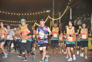 BIB: 17252, 17752
                            <button type="button" onclick="openModal(7751768)" class="btn btn-primary btn-sm float-right btn-popup" data-toggle="modal" data-target=".modal-high-quality">
                        <i class="fas fa-shopping-cart"></i> Add to Cart
                    </button>
                                            <button type="button" onclick="isThisMe(7751768, true)" class="btn btn-success btn-sm float-right btn-popup btn-isme hidden" data-toggle="tooltip" data-placement="bottom" title="นี่คือรูปของคุณใช่ไหม คลิกที่นี่เพื่อเอาเข้าอัลบั้ม">
                        <i class="fas fa-plus"></i> Add to album
                    </button>
                    <button type="button" onclick="isThisMe(7751768, false)" class="btn btn-warning btn-sm float-right btn-popup btn-isnotme hidden">
                        <i class="fas fa-ban"></i> Remove from album
                    </button>