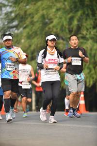 BIB: 416, 42958, 40509
                            <button type="button" onclick="openModal(9023882)" class="btn btn-primary btn-sm float-right btn-popup" data-toggle="modal" data-target=".modal-high-quality">
                        <i class="fas fa-shopping-cart"></i> Add to Cart
                    </button>
                                            <button type="button" onclick="isThisMe(9023882, true)" class="btn btn-success btn-sm float-right btn-popup btn-isme hidden" data-toggle="tooltip" data-placement="bottom" title="นี่คือรูปของคุณใช่ไหม คลิกที่นี่เพื่อเอาเข้าอัลบั้ม">
                        <i class="fas fa-plus"></i> Add to album
                    </button>
                    <button type="button" onclick="isThisMe(9023882, false)" class="btn btn-warning btn-sm float-right btn-popup btn-isnotme hidden">
                        <i class="fas fa-ban"></i> Remove from album
                    </button>