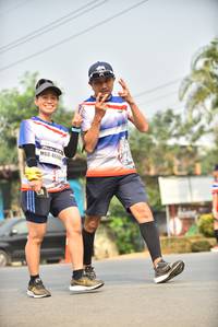 BIB: 450
                            <button type="button" onclick="openModal(9031097)" class="btn btn-primary btn-sm float-right btn-popup" data-toggle="modal" data-target=".modal-high-quality">
                        <i class="fas fa-shopping-cart"></i> Add to Cart
                    </button>
                                            <button type="button" onclick="isThisMe(9031097, true)" class="btn btn-success btn-sm float-right btn-popup btn-isme hidden" data-toggle="tooltip" data-placement="bottom" title="นี่คือรูปของคุณใช่ไหม คลิกที่นี่เพื่อเอาเข้าอัลบั้ม">
                        <i class="fas fa-plus"></i> Add to album
                    </button>
                    <button type="button" onclick="isThisMe(9031097, false)" class="btn btn-warning btn-sm float-right btn-popup btn-isnotme hidden">
                        <i class="fas fa-ban"></i> Remove from album
                    </button>