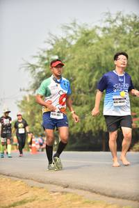 BIB: 4850, 196
                            <button type="button" onclick="openModal(9043886)" class="btn btn-primary btn-sm float-right btn-popup" data-toggle="modal" data-target=".modal-high-quality">
                        <i class="fas fa-shopping-cart"></i> Add to Cart
                    </button>
                                            <button type="button" onclick="isThisMe(9043886, true)" class="btn btn-success btn-sm float-right btn-popup btn-isme hidden" data-toggle="tooltip" data-placement="bottom" title="นี่คือรูปของคุณใช่ไหม คลิกที่นี่เพื่อเอาเข้าอัลบั้ม">
                        <i class="fas fa-plus"></i> Add to album
                    </button>
                    <button type="button" onclick="isThisMe(9043886, false)" class="btn btn-warning btn-sm float-right btn-popup btn-isnotme hidden">
                        <i class="fas fa-ban"></i> Remove from album
                    </button>