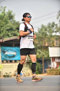 BIB: 4186
                            <button type="button" onclick="openModal(9043673)" class="btn btn-primary btn-sm float-right btn-popup" data-toggle="modal" data-target=".modal-high-quality">
                        <i class="fas fa-shopping-cart"></i> Add to Cart
                    </button>
                                            <button type="button" onclick="isThisMe(9043673, true)" class="btn btn-success btn-sm float-right btn-popup btn-isme hidden" data-toggle="tooltip" data-placement="bottom" title="นี่คือรูปของคุณใช่ไหม คลิกที่นี่เพื่อเอาเข้าอัลบั้ม">
                        <i class="fas fa-plus"></i> Add to album
                    </button>
                    <button type="button" onclick="isThisMe(9043673, false)" class="btn btn-warning btn-sm float-right btn-popup btn-isnotme hidden">
                        <i class="fas fa-ban"></i> Remove from album
                    </button>