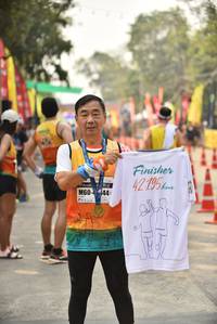 BIB: 42195, 144
                            <button type="button" onclick="openModal(9060494)" class="btn btn-primary btn-sm float-right btn-popup" data-toggle="modal" data-target=".modal-high-quality">
                        <i class="fas fa-shopping-cart"></i> Add to Cart
                    </button>
                                            <button type="button" onclick="isThisMe(9060494, true)" class="btn btn-success btn-sm float-right btn-popup btn-isme hidden" data-toggle="tooltip" data-placement="bottom" title="นี่คือรูปของคุณใช่ไหม คลิกที่นี่เพื่อเอาเข้าอัลบั้ม">
                        <i class="fas fa-plus"></i> Add to album
                    </button>
                    <button type="button" onclick="isThisMe(9060494, false)" class="btn btn-warning btn-sm float-right btn-popup btn-isnotme hidden">
                        <i class="fas fa-ban"></i> Remove from album
                    </button>