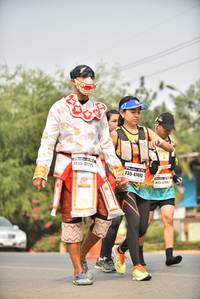 BIB: 4175, 47493, 474
                            <button type="button" onclick="openModal(9041887)" class="btn btn-primary btn-sm float-right btn-popup" data-toggle="modal" data-target=".modal-high-quality">
                        <i class="fas fa-shopping-cart"></i> Add to Cart
                    </button>
                                            <button type="button" onclick="isThisMe(9041887, true)" class="btn btn-success btn-sm float-right btn-popup btn-isme hidden" data-toggle="tooltip" data-placement="bottom" title="นี่คือรูปของคุณใช่ไหม คลิกที่นี่เพื่อเอาเข้าอัลบั้ม">
                        <i class="fas fa-plus"></i> Add to album
                    </button>
                    <button type="button" onclick="isThisMe(9041887, false)" class="btn btn-warning btn-sm float-right btn-popup btn-isnotme hidden">
                        <i class="fas fa-ban"></i> Remove from album
                    </button>