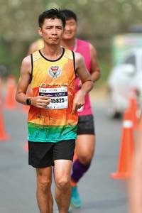 BIB: 12195, 45825
                            <button type="button" onclick="openModal(10401314)" class="btn btn-primary btn-sm float-right btn-popup" data-toggle="modal" data-target=".modal-high-quality">
                        <i class="fas fa-shopping-cart"></i> Add to Cart
                    </button>
                                            <button type="button" onclick="isThisMe(10401314, true)" class="btn btn-success btn-sm float-right btn-popup btn-isme hidden" data-toggle="tooltip" data-placement="bottom" title="นี่คือรูปของคุณใช่ไหม คลิกที่นี่เพื่อเอาเข้าอัลบั้ม">
                        <i class="fas fa-plus"></i> Add to album
                    </button>
                    <button type="button" onclick="isThisMe(10401314, false)" class="btn btn-warning btn-sm float-right btn-popup btn-isnotme hidden">
                        <i class="fas fa-ban"></i> Remove from album
                    </button>