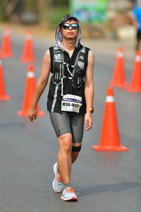 BIB: 4122
                            <button type="button" onclick="openModal(10401942)" class="btn btn-primary btn-sm float-right btn-popup" data-toggle="modal" data-target=".modal-high-quality">
                        <i class="fas fa-shopping-cart"></i> Add to Cart
                    </button>
                                            <button type="button" onclick="isThisMe(10401942, true)" class="btn btn-success btn-sm float-right btn-popup btn-isme hidden" data-toggle="tooltip" data-placement="bottom" title="นี่คือรูปของคุณใช่ไหม คลิกที่นี่เพื่อเอาเข้าอัลบั้ม">
                        <i class="fas fa-plus"></i> Add to album
                    </button>
                    <button type="button" onclick="isThisMe(10401942, false)" class="btn btn-warning btn-sm float-right btn-popup btn-isnotme hidden">
                        <i class="fas fa-ban"></i> Remove from album
                    </button>