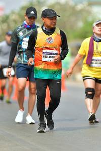 BIB: 468, 4650
                            <button type="button" onclick="openModal(10402223)" class="btn btn-primary btn-sm float-right btn-popup" data-toggle="modal" data-target=".modal-high-quality">
                        <i class="fas fa-shopping-cart"></i> Add to Cart
                    </button>
                                            <button type="button" onclick="isThisMe(10402223, true)" class="btn btn-success btn-sm float-right btn-popup btn-isme hidden" data-toggle="tooltip" data-placement="bottom" title="นี่คือรูปของคุณใช่ไหม คลิกที่นี่เพื่อเอาเข้าอัลบั้ม">
                        <i class="fas fa-plus"></i> Add to album
                    </button>
                    <button type="button" onclick="isThisMe(10402223, false)" class="btn btn-warning btn-sm float-right btn-popup btn-isnotme hidden">
                        <i class="fas fa-ban"></i> Remove from album
                    </button>