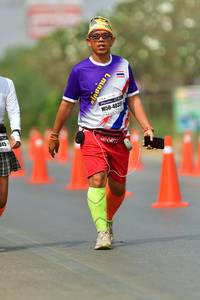 BIB: 4835, 945
                            <button type="button" onclick="openModal(10402267)" class="btn btn-primary btn-sm float-right btn-popup" data-toggle="modal" data-target=".modal-high-quality">
                        <i class="fas fa-shopping-cart"></i> Add to Cart
                    </button>
                                            <button type="button" onclick="isThisMe(10402267, true)" class="btn btn-success btn-sm float-right btn-popup btn-isme hidden" data-toggle="tooltip" data-placement="bottom" title="นี่คือรูปของคุณใช่ไหม คลิกที่นี่เพื่อเอาเข้าอัลบั้ม">
                        <i class="fas fa-plus"></i> Add to album
                    </button>
                    <button type="button" onclick="isThisMe(10402267, false)" class="btn btn-warning btn-sm float-right btn-popup btn-isnotme hidden">
                        <i class="fas fa-ban"></i> Remove from album
                    </button>