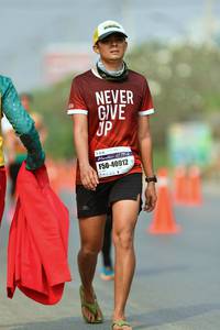 BIB: 40912
                            <button type="button" onclick="openModal(10401241)" class="btn btn-primary btn-sm float-right btn-popup" data-toggle="modal" data-target=".modal-high-quality">
                        <i class="fas fa-shopping-cart"></i> Add to Cart
                    </button>
                                            <button type="button" onclick="isThisMe(10401241, true)" class="btn btn-success btn-sm float-right btn-popup btn-isme hidden" data-toggle="tooltip" data-placement="bottom" title="นี่คือรูปของคุณใช่ไหม คลิกที่นี่เพื่อเอาเข้าอัลบั้ม">
                        <i class="fas fa-plus"></i> Add to album
                    </button>
                    <button type="button" onclick="isThisMe(10401241, false)" class="btn btn-warning btn-sm float-right btn-popup btn-isnotme hidden">
                        <i class="fas fa-ban"></i> Remove from album
                    </button>