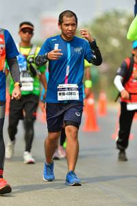 BIB: 40813
                            <button type="button" onclick="openModal(10402192)" class="btn btn-primary btn-sm float-right btn-popup" data-toggle="modal" data-target=".modal-high-quality">
                        <i class="fas fa-shopping-cart"></i> Add to Cart
                    </button>
                                            <button type="button" onclick="isThisMe(10402192, true)" class="btn btn-success btn-sm float-right btn-popup btn-isme hidden" data-toggle="tooltip" data-placement="bottom" title="นี่คือรูปของคุณใช่ไหม คลิกที่นี่เพื่อเอาเข้าอัลบั้ม">
                        <i class="fas fa-plus"></i> Add to album
                    </button>
                    <button type="button" onclick="isThisMe(10402192, false)" class="btn btn-warning btn-sm float-right btn-popup btn-isnotme hidden">
                        <i class="fas fa-ban"></i> Remove from album
                    </button>