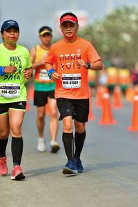 BIB: 41501, 42277
                            <button type="button" onclick="openModal(10400425)" class="btn btn-primary btn-sm float-right btn-popup" data-toggle="modal" data-target=".modal-high-quality">
                        <i class="fas fa-shopping-cart"></i> Add to Cart
                    </button>
                                            <button type="button" onclick="isThisMe(10400425, true)" class="btn btn-success btn-sm float-right btn-popup btn-isme hidden" data-toggle="tooltip" data-placement="bottom" title="นี่คือรูปของคุณใช่ไหม คลิกที่นี่เพื่อเอาเข้าอัลบั้ม">
                        <i class="fas fa-plus"></i> Add to album
                    </button>
                    <button type="button" onclick="isThisMe(10400425, false)" class="btn btn-warning btn-sm float-right btn-popup btn-isnotme hidden">
                        <i class="fas fa-ban"></i> Remove from album
                    </button>