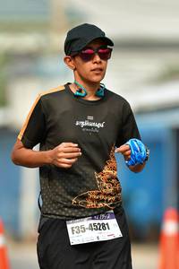 BIB: 121952, 45281
                            <button type="button" onclick="openModal(9702611)" class="btn btn-primary btn-sm float-right btn-popup" data-toggle="modal" data-target=".modal-high-quality">
                        <i class="fas fa-shopping-cart"></i> Add to Cart
                    </button>
                                            <button type="button" onclick="isThisMe(9702611, true)" class="btn btn-success btn-sm float-right btn-popup btn-isme hidden" data-toggle="tooltip" data-placement="bottom" title="นี่คือรูปของคุณใช่ไหม คลิกที่นี่เพื่อเอาเข้าอัลบั้ม">
                        <i class="fas fa-plus"></i> Add to album
                    </button>
                    <button type="button" onclick="isThisMe(9702611, false)" class="btn btn-warning btn-sm float-right btn-popup btn-isnotme hidden">
                        <i class="fas fa-ban"></i> Remove from album
                    </button>