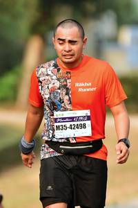 BIB: 421952, 42498
                            <button type="button" onclick="openModal(9283507)" class="btn btn-primary btn-sm float-right btn-popup" data-toggle="modal" data-target=".modal-high-quality">
                        <i class="fas fa-shopping-cart"></i> Add to Cart
                    </button>
                                            <button type="button" onclick="isThisMe(9283507, true)" class="btn btn-success btn-sm float-right btn-popup btn-isme hidden" data-toggle="tooltip" data-placement="bottom" title="นี่คือรูปของคุณใช่ไหม คลิกที่นี่เพื่อเอาเข้าอัลบั้ม">
                        <i class="fas fa-plus"></i> Add to album
                    </button>
                    <button type="button" onclick="isThisMe(9283507, false)" class="btn btn-warning btn-sm float-right btn-popup btn-isnotme hidden">
                        <i class="fas fa-ban"></i> Remove from album
                    </button>